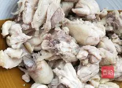 土豆炒鸡肉的做法图解7