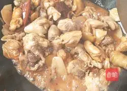 土豆炒鸡肉的做法图解12