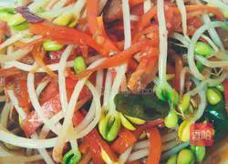 腊肉炒胡萝卜芽菜的做法图解7