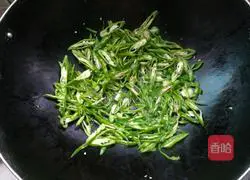 尖椒牛肉丝的做法图解5