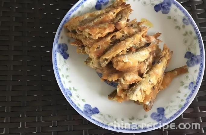 The method of dry frying river fish
