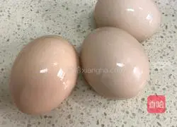 清炒莴苣鸡蛋 的做法图解1