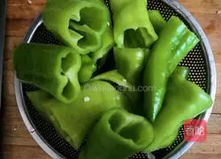 蒜蓉虎皮尖椒的做法图解3