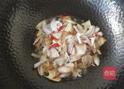 黄金菇炒肉的做法图解6
