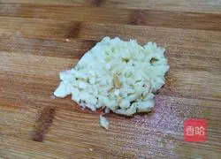 猪油炒蒜泥生菜的做法图解4