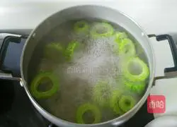 苦瓜鹌鹑蛋的做法图解4