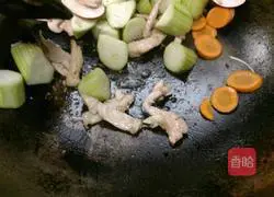 丝瓜撞牛排菇的做法图解4