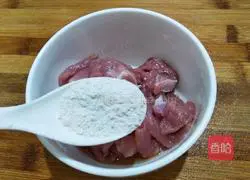 番茄黄瓜肉片汤的做法图解7