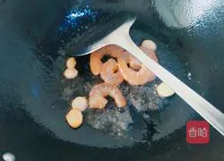 虾球炒西蓝花的做法图解9