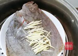 青蒸多宝鱼的做法图解2