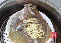 青蒸多宝鱼的做法图解3