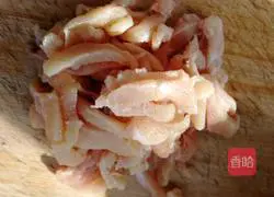 酸菜粉条肉的做法图解3
