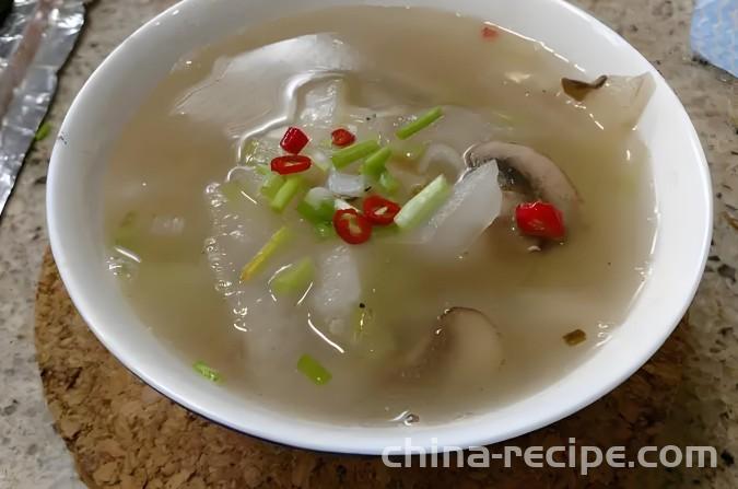 Method for making winter melon, shrimp skin, steak, and mushroom soup