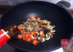 黑椒牛排炒蘑菇的做法图解9