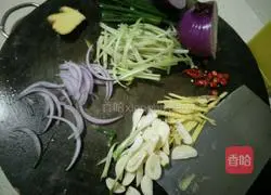 红烧啤酒鱼的做法图解2