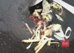 西芹木耳炒肉的做法图解5