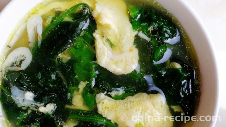 The recipe for spinach and egg soup