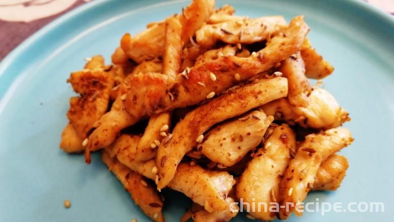 The recipe for cumin chicken breast meat