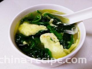 菠菜鸡蛋汤,汤鲜蛋嫩。