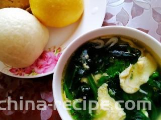 菠菜鸡蛋汤,早餐好搭档。