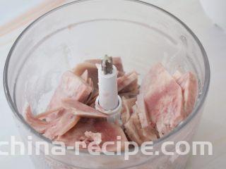 紫薯芋泥酸奶盒子,取出放入料理机中