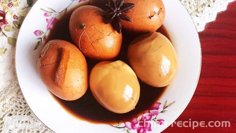 The method of making homemade five spice tea eggs