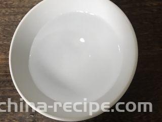 咸菜肉丝面疙瘩,清水120克