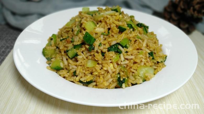 Fried Rice with Cucumber, Vegetable and Egg