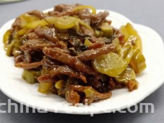 酸爽开胃《酸菜肉丝面》,作为下饭菜也是不错哦！