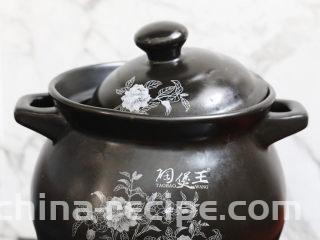 潮汕海鲜粥,转小火煮二十分钟左右