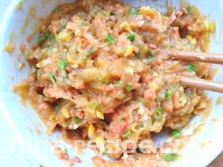 鸡肉蔬菜饼汉堡,搅拌均匀