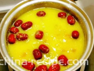 红枣南瓜粥,继续煮10分钟。