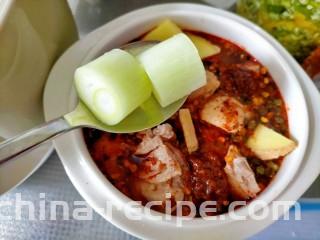 麻辣鸭边腿,大葱2节