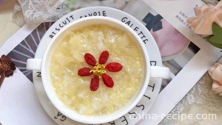 Preparation of tremella millet porridge
