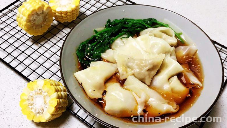 The recipe for making pork and sweet corn filling dumplings