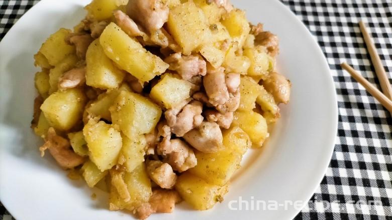 The method of stewing chicken legs with potatoes