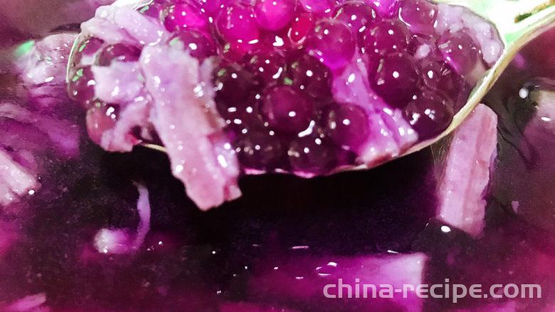 The method of making purple sweet potato sago