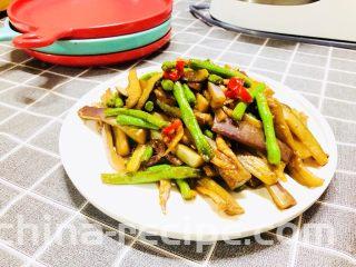 豇豆烧茄子,成品图。