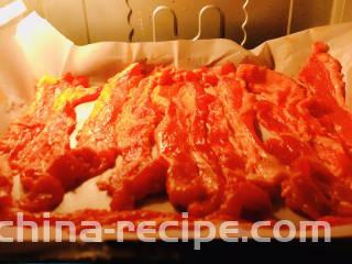 烤五花肉（奥尔良烤翅味）,放入烤箱中