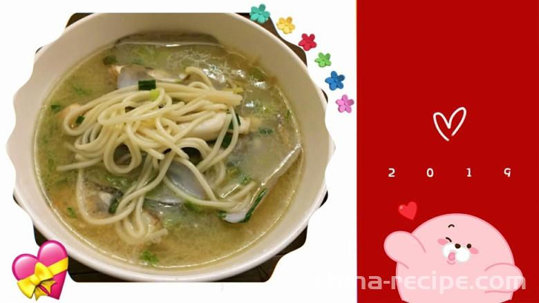 Method for making seafood razor clam noodles