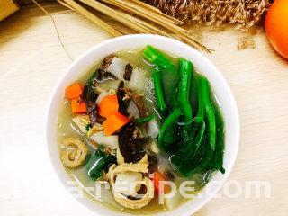 羊杂粉,倒入羊杂汤即可。