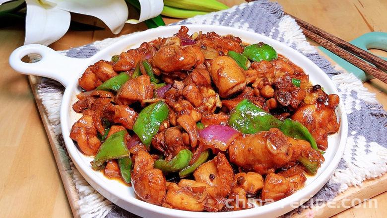 The method of stir frying chicken raw