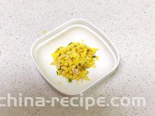 重庆红油抄手,鲜姜切成末，大葱切成末
