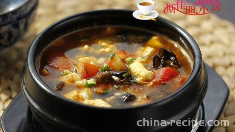 Method for making mushroom tomato egg soup