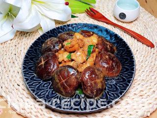 香菇焖鸡,开动吧！