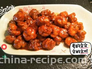 酸甜荔枝里脊肉,最后完成装盘美味的荔枝肉就完成啦