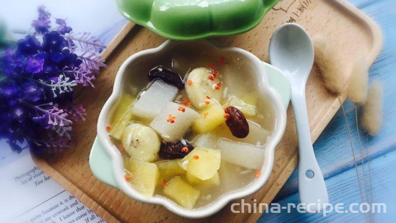 The method of making fermented fruit soup