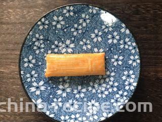 街头风味东北烤冷面,蟹肉棒一根