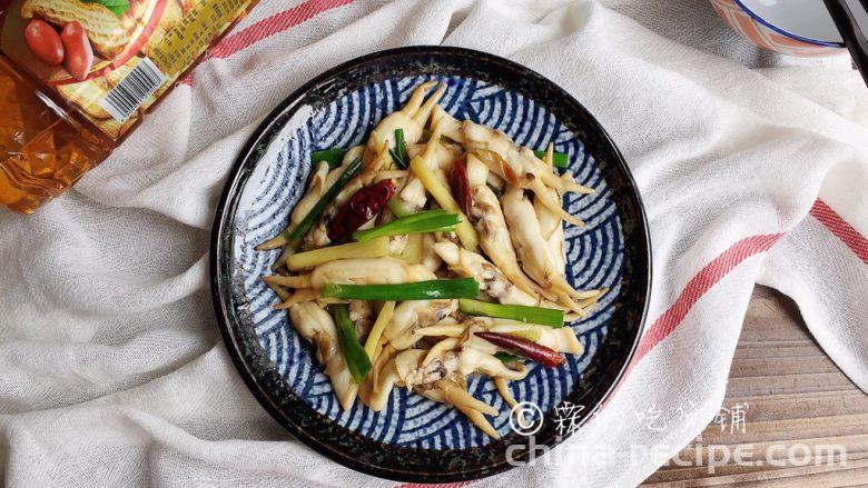 The skillful cooking method of gold medal scallions and ginger for razor clams