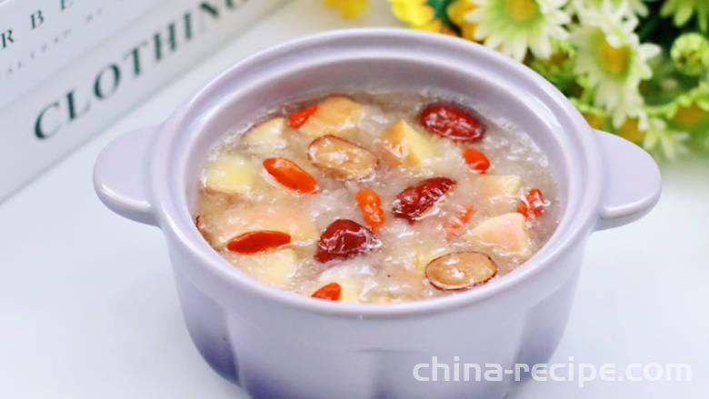 How to make apple Broth of white fungus